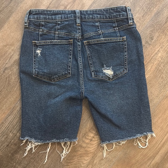 We The‎ Free Free People Women’s Size 25 Cutoff Shorts Distressed Bermuda Denim - Picture 6 of 14